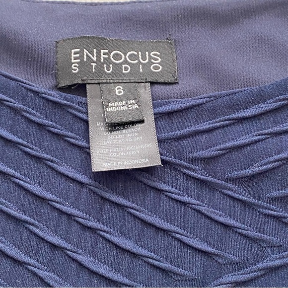 Enfocus Studio Navy Blue Strech Midi Dress Textured size 6 - Picture 8 of 12